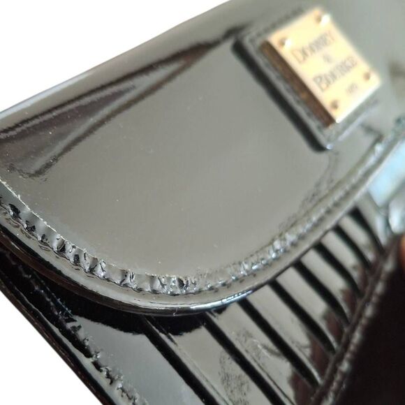 Dooney & Bourke Patent Leather Black Tri-Fold Wallet – Long Style - Picture 4 of 8